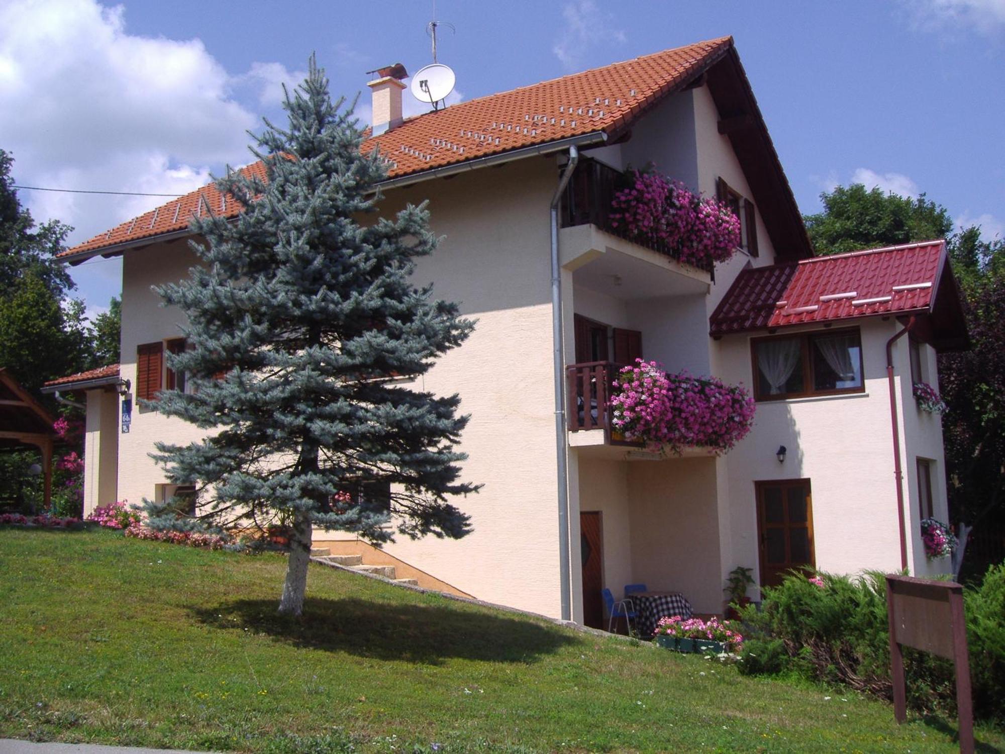 Guesthouse Hodak Seliste Dreznicko Exteriör bild