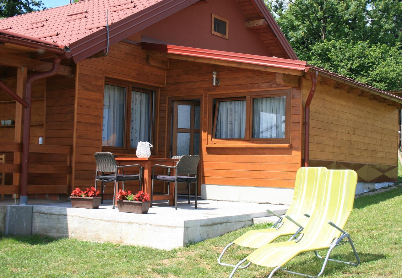 Guesthouse Hodak Seliste Dreznicko Exteriör bild